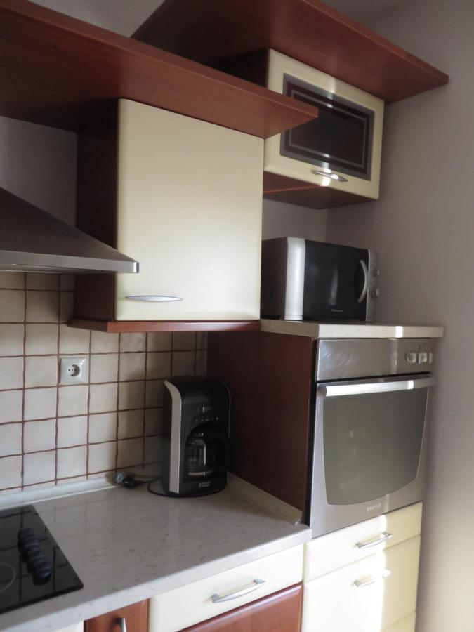 Apartments Tonka Pakostane Bagian luar foto