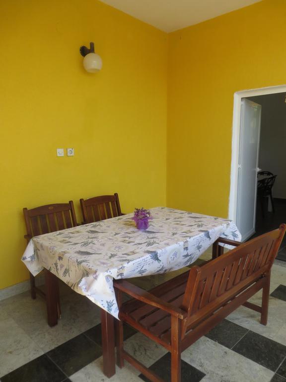 Apartments Tonka Pakostane Ruang foto